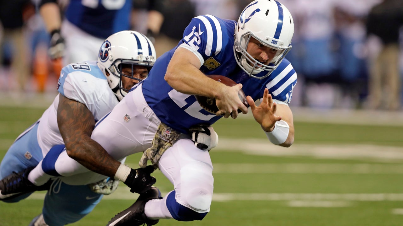 Titans try to get best of Luck in visit to Indianapolis